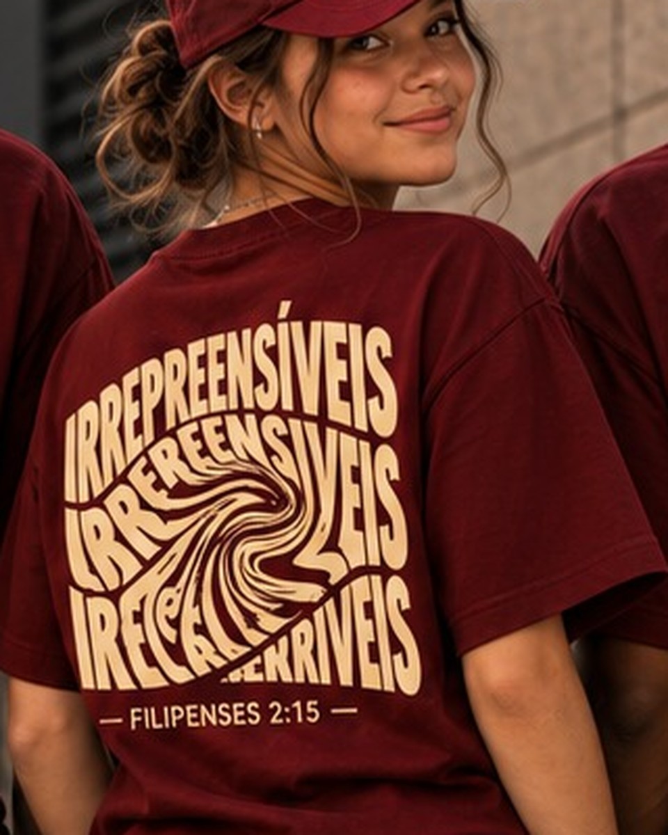 Camiseta da conferência sendo usada